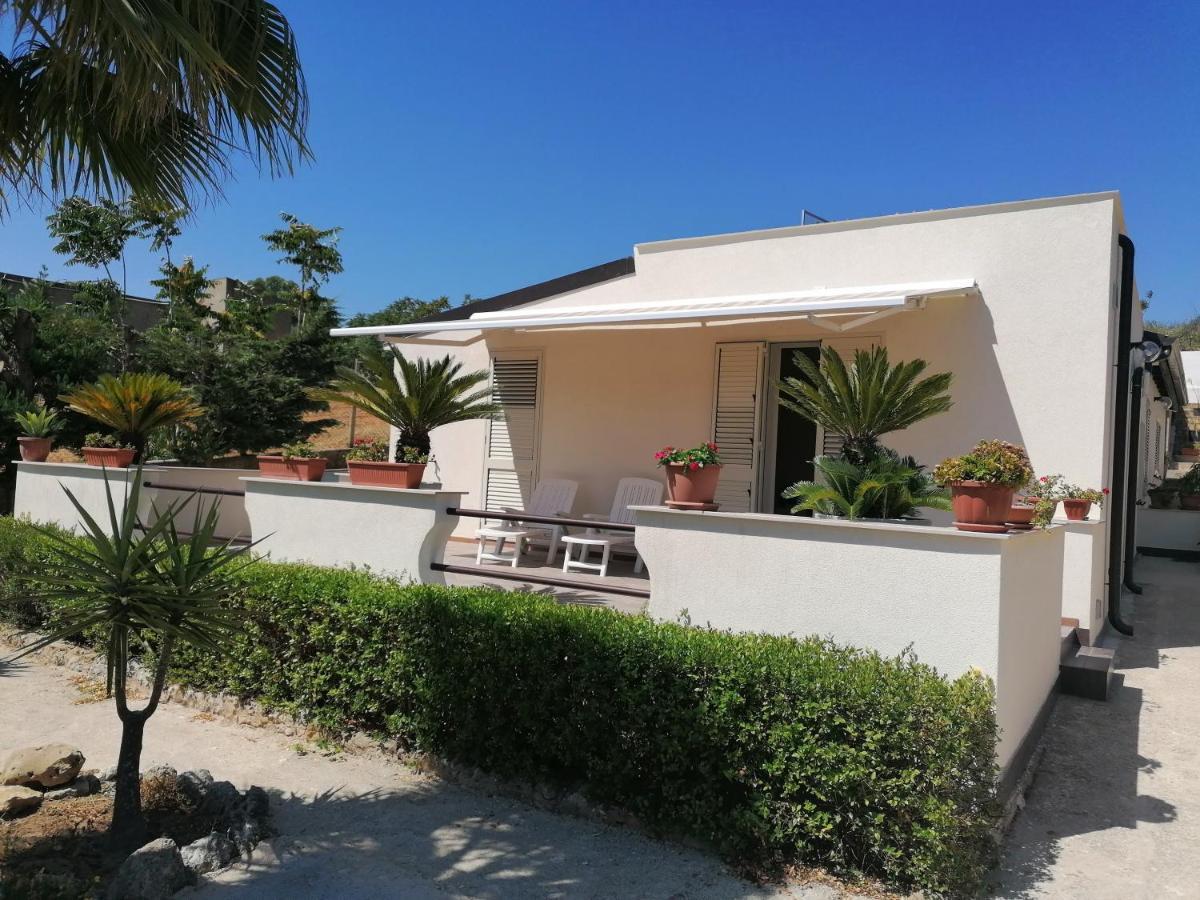 Casa Vacanze Villa Tropia Camastra Екстериор снимка