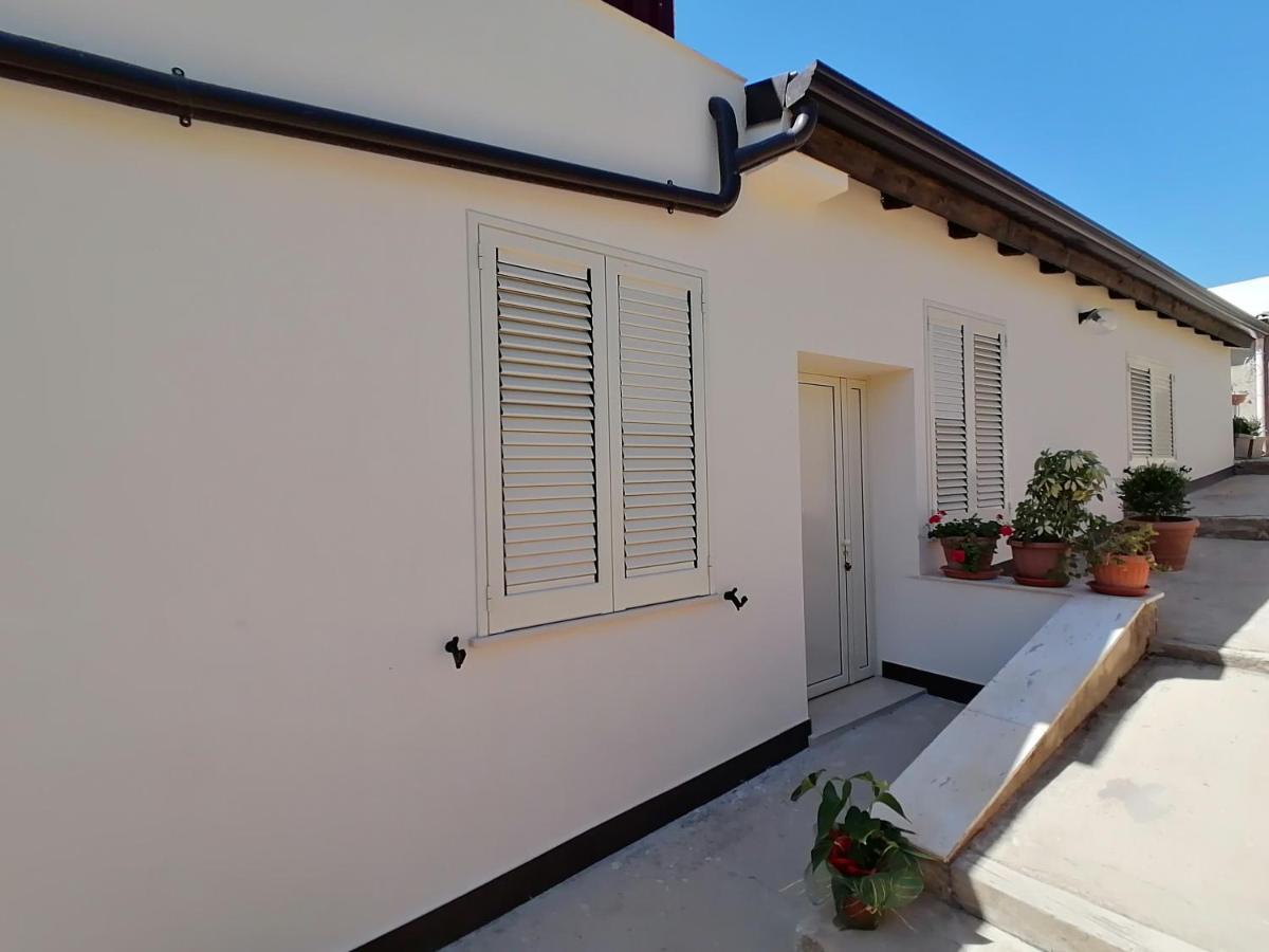 Casa Vacanze Villa Tropia Camastra Екстериор снимка